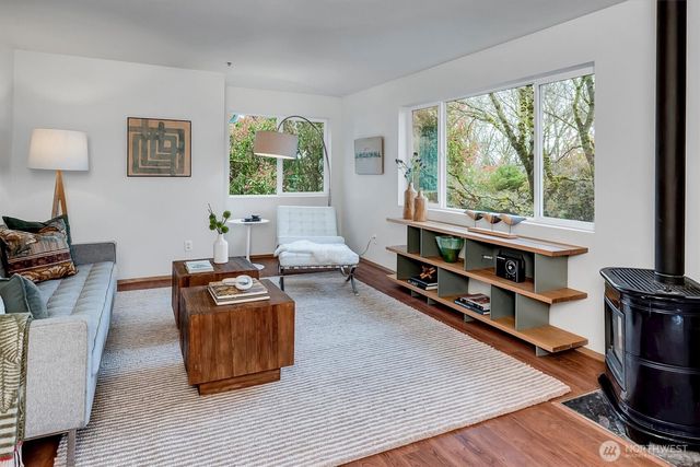 1915 11th Avenue S, Seattle, WA 98134
