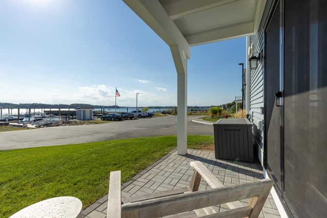 36 Little Bay Drive, Dover, NH 03820