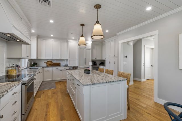 36 Little Bay Drive, Dover, NH 03820