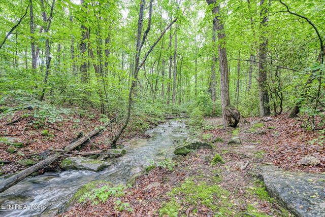 182 Canterbury Drive, Crossville, TN 38558