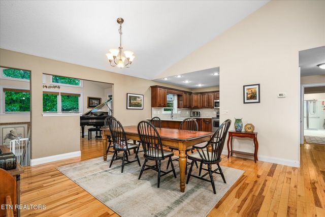 182 Canterbury Drive, Crossville, TN 38558