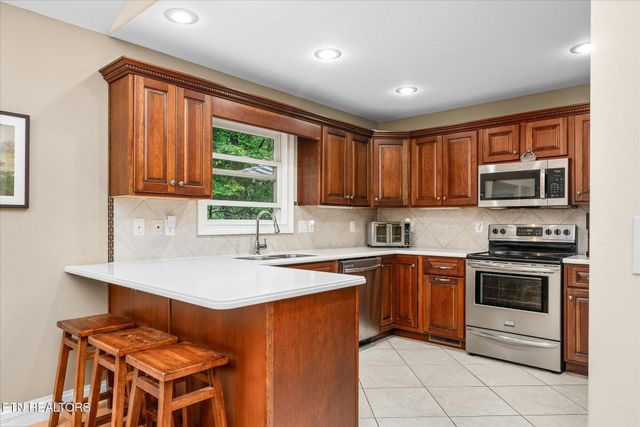 182 Canterbury Drive, Crossville, TN 38558