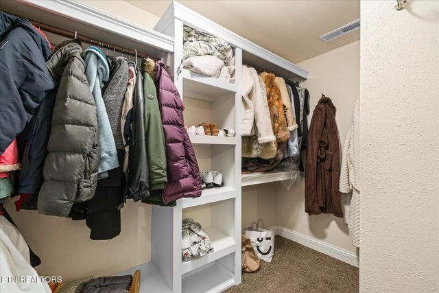 182 Canterbury Drive, Crossville, TN 38558