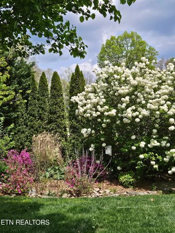 182 Canterbury Drive, Crossville, TN 38558