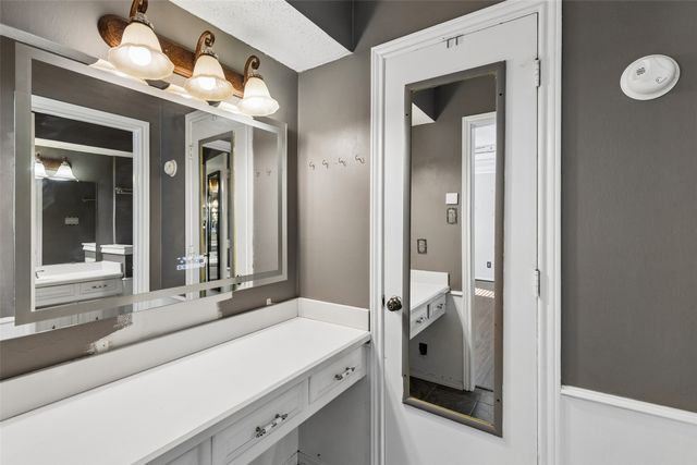 810 Meadowgate Drive, Garland, TX 75040