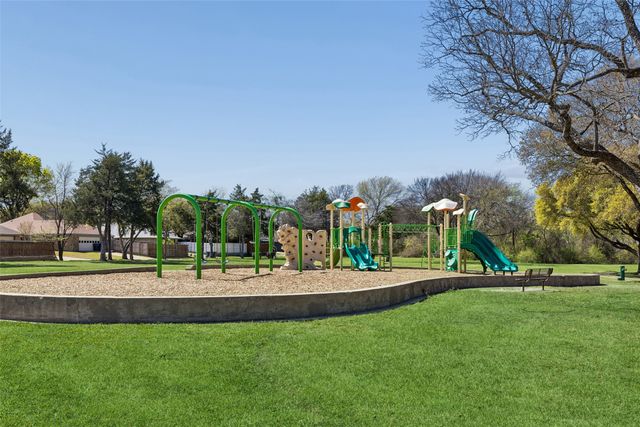 810 Meadowgate Drive, Garland, TX 75040