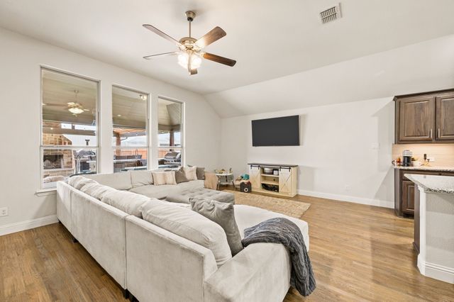 244 Ovaletta Drive, Justin, TX 76247