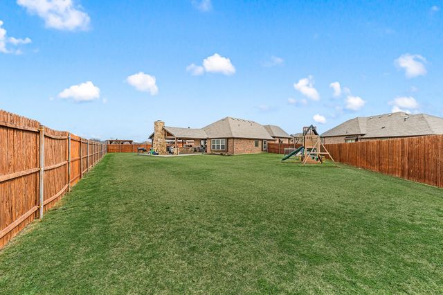 244 Ovaletta Drive, Justin, TX 76247