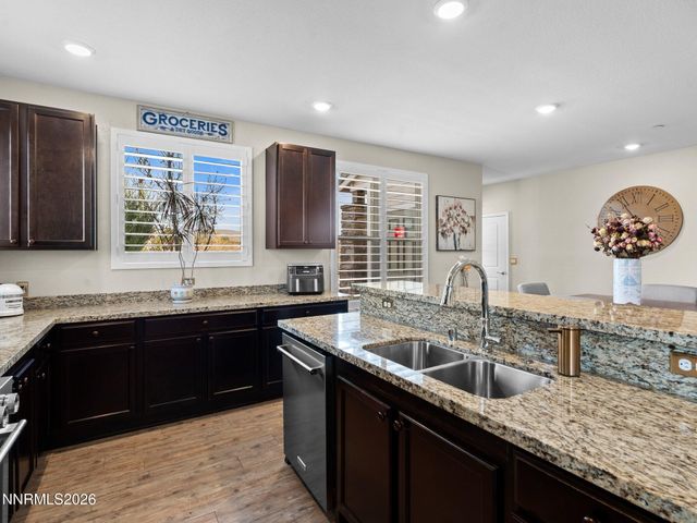 596 Costa Azul Drive, Sparks, NV 89436