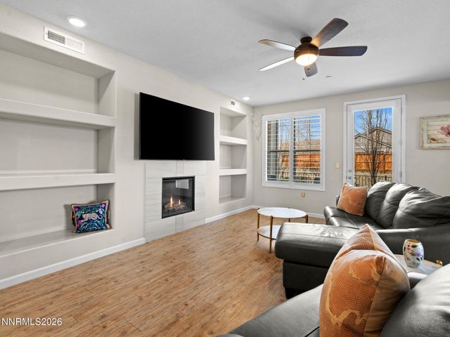 596 Costa Azul Drive, Sparks, NV 89436