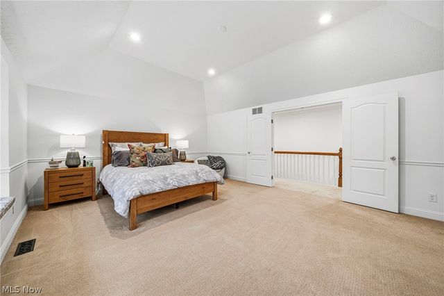 7370 Stockwood Drive, Solon, OH 44139