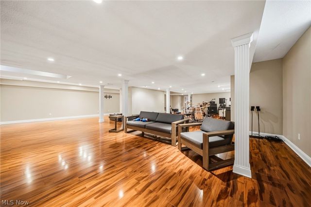 7370 Stockwood Drive, Solon, OH 44139