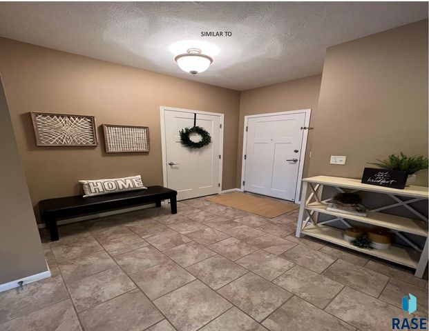 7446 S Louise Ave Avenue 203, Sioux Falls, SD 57108