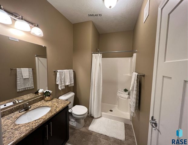 7446 S Louise Ave Avenue 203, Sioux Falls, SD 57108