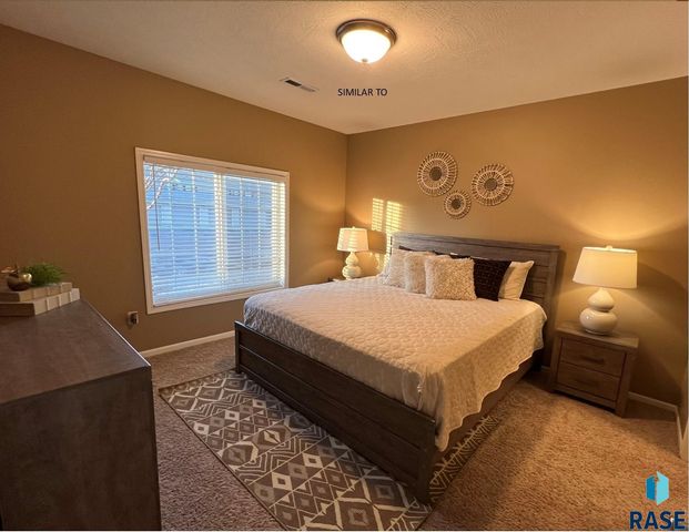 7446 S Louise Ave Avenue 203, Sioux Falls, SD 57108