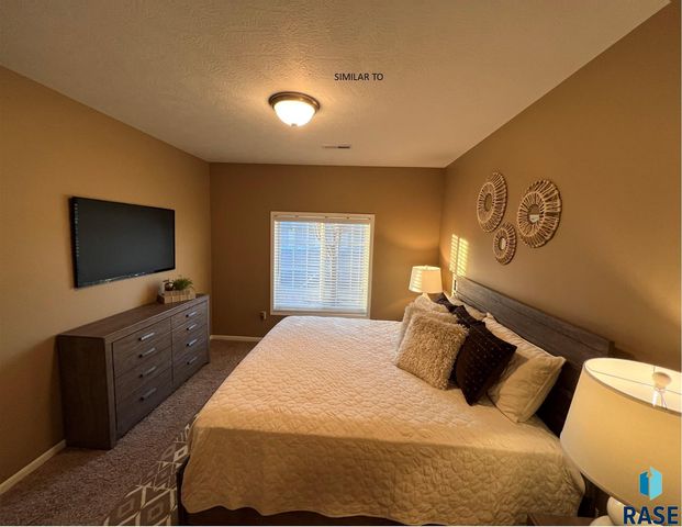 7446 S Louise Ave Avenue 203, Sioux Falls, SD 57108