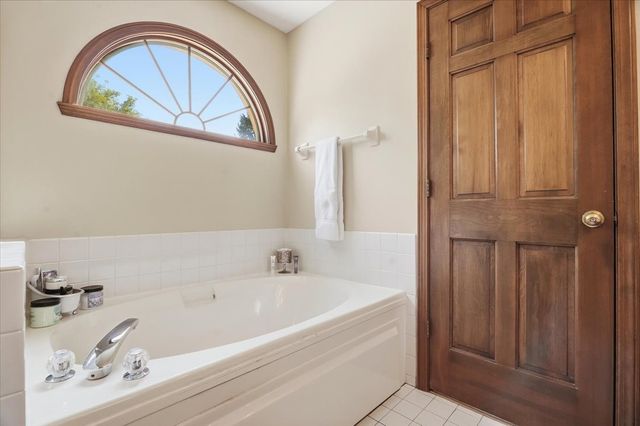 1173 N Clearwater Court, Palatine, IL 60067