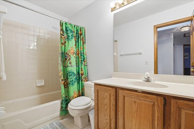1173 N Clearwater Court, Palatine, IL 60067