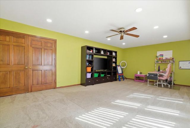 1173 N Clearwater Court, Palatine, IL 60067