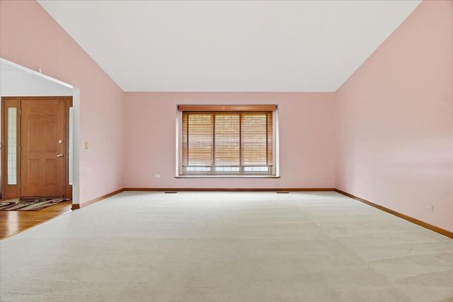 1173 N Clearwater Court, Palatine, IL 60067