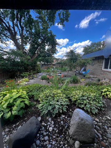 603 Park Avenue, Parchment City, MI 49004