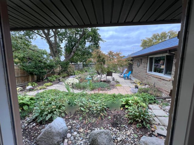 603 Park Avenue, Parchment City, MI 49004