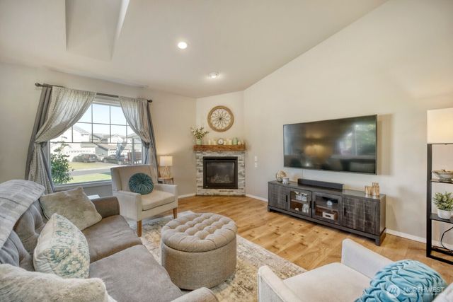 18001 109th Street Ct E, Bonney Lake, WA 98391