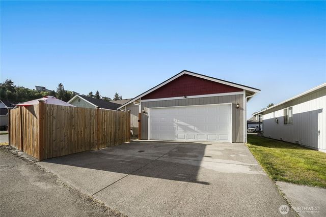 18001 109th Street Ct E, Bonney Lake, WA 98391