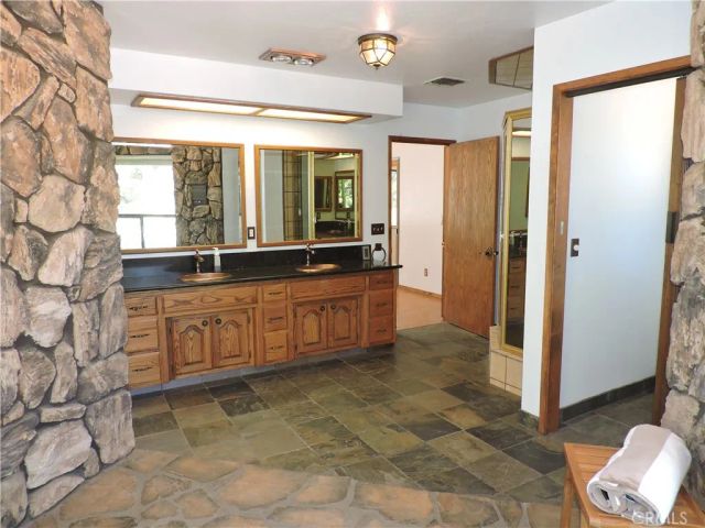 26931 Columbia Way, Tehachapi, CA 93561