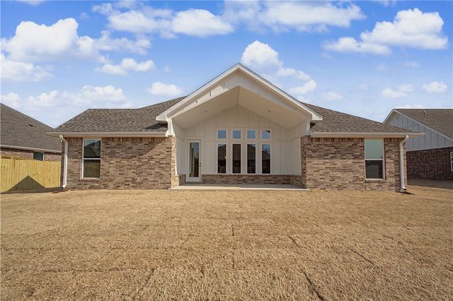 2641 Willowmere Drive, Centerton, AR 72712