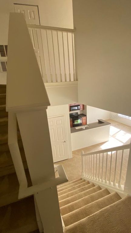 Image 12 of property listing at 2532 GRAND CENTRAL PARKWAY 3, Orlando, FL 32839