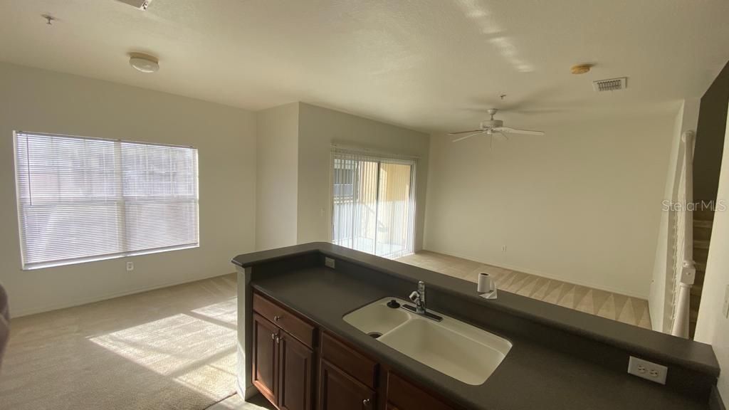Image 5 of property listing at 2532 GRAND CENTRAL PARKWAY 3, Orlando, FL 32839