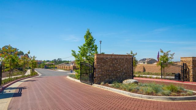 1178 Basecamp Dr, Lincoln, CA 95648