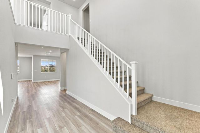 1178 Basecamp Dr, Lincoln, CA 95648
