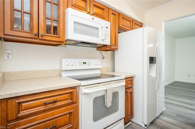 1031 Commonwealth PL, Virginia Beach, VA 23464