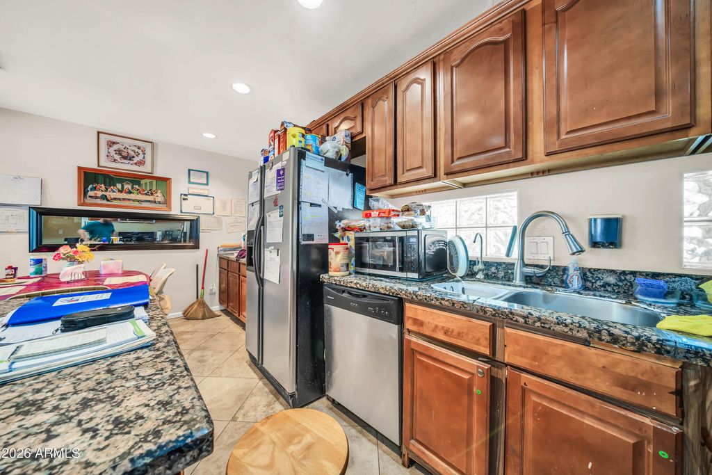 Image 11 of property listing at 3828 N 36TH Street, Phoenix, AZ 85018