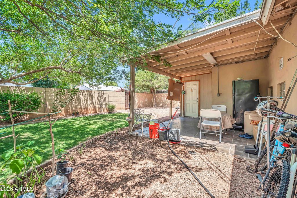 Image 22 of property listing at 3828 N 36TH Street, Phoenix, AZ 85018