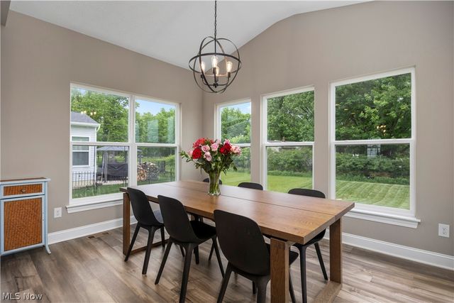 8109 Ashford Circle, North Ridgeville, OH 44039