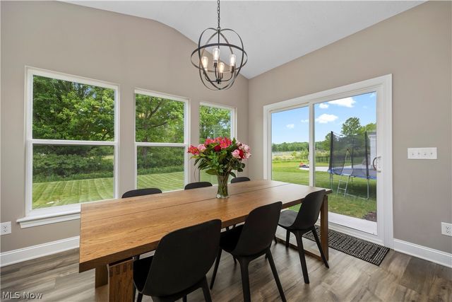 8109 Ashford Circle, North Ridgeville, OH 44039