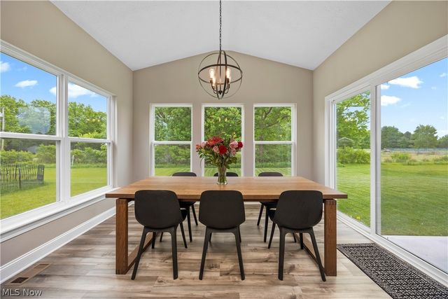 8109 Ashford Circle, North Ridgeville, OH 44039