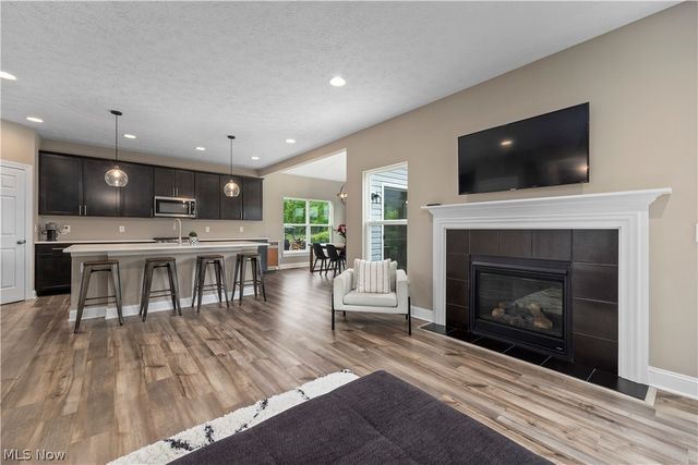 8109 Ashford Circle, North Ridgeville, OH 44039