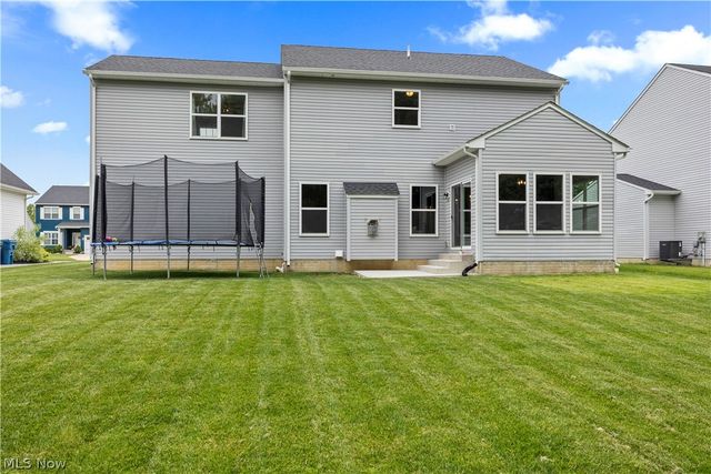 8109 Ashford Circle, North Ridgeville, OH 44039