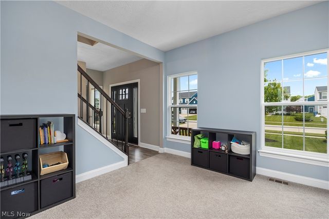 8109 Ashford Circle, North Ridgeville, OH 44039