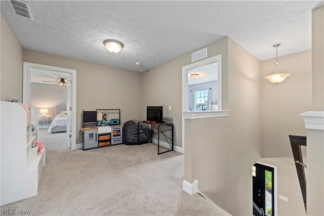 8109 Ashford Circle, North Ridgeville, OH 44039
