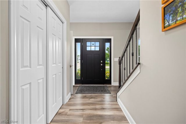 8109 Ashford Circle, North Ridgeville, OH 44039