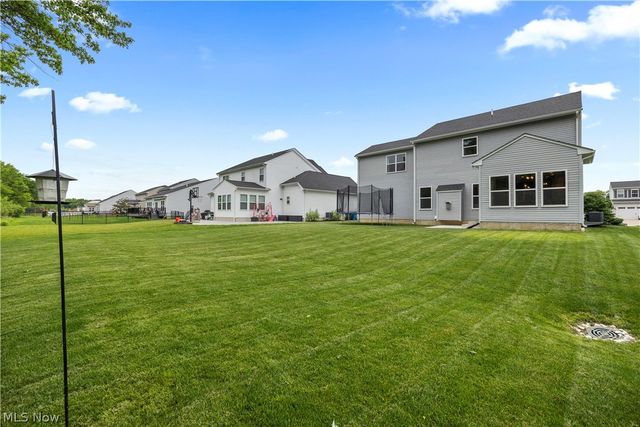 8109 Ashford Circle, North Ridgeville, OH 44039