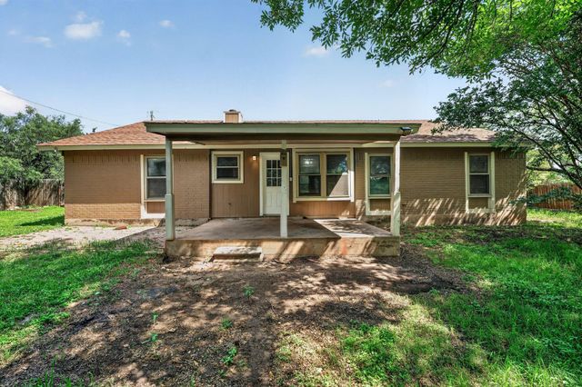 501 Possum Trot ST, Burnet, TX 78611