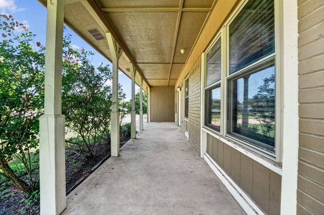 501 Possum Trot ST, Burnet, TX 78611