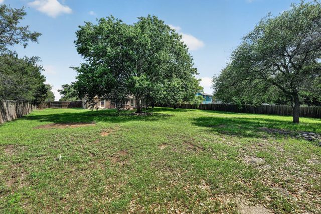 501 Possum Trot ST, Burnet, TX 78611