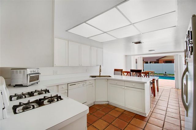 8628 GRANADA BOULEVARD, Orlando, FL 32836